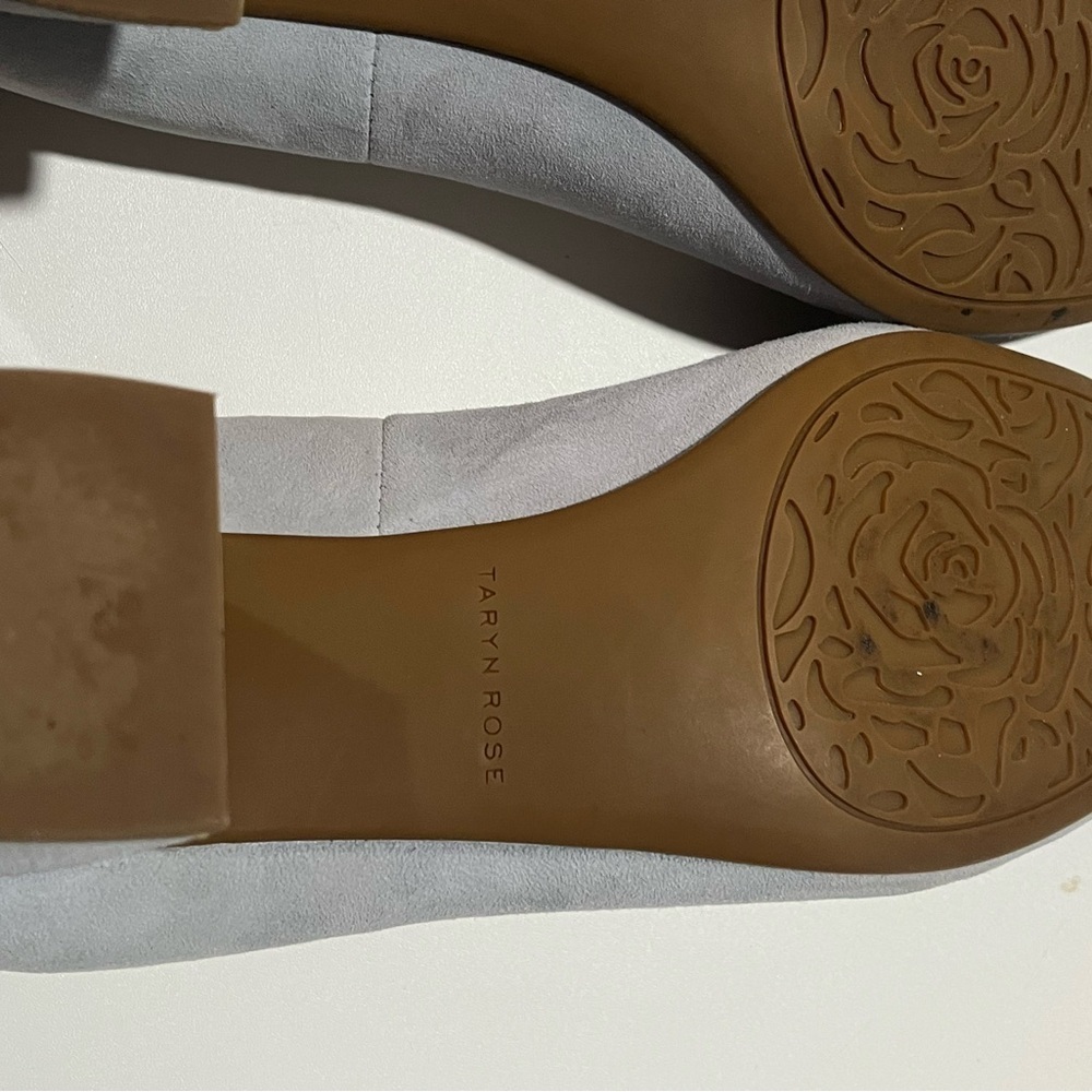 Taryn Rose Light Gray Heels - Picture 13 of 13